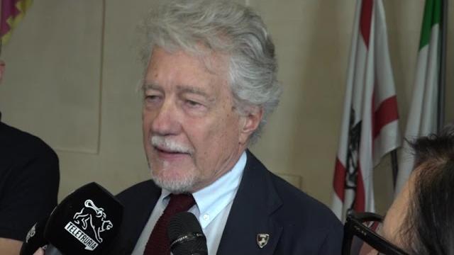 Cattivi odori, l'indagine del comune di Arezzo. "Dati accettabili" - DyC9rEuQ46Y