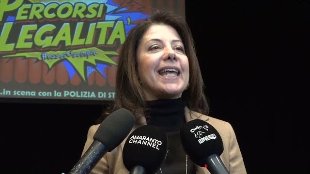 Giovani e Polizia di Stato insieme nello spettacolo “Percorsi di Legalità" al Teatro Petrarca - GJeHzXPSF2I