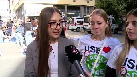 Manovre salvavita, i cittadini a scuola dagli studenti - GLWzZMrsmAU