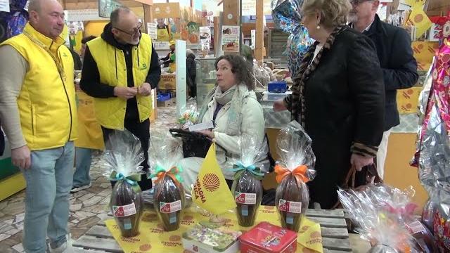 Solidarietà al Mercato Coperto di Campagna Amica: torna l'iniziativa con Vestri i Uildm - Nxsfod0p6zM