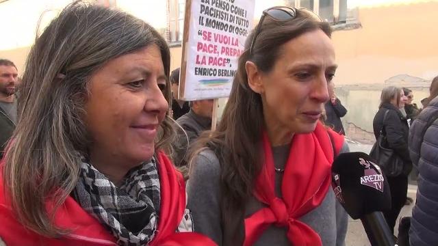 Studenti, insegnanti e lavororatori in marcia per lo sciopero generale contro guerra carovita