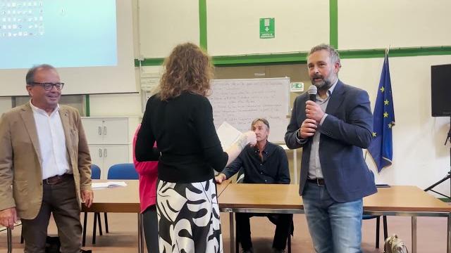 Torna la consegna delle borse di studio dedicate alla memoria di Luigi Bonfanti - VHBbrXb5LyA