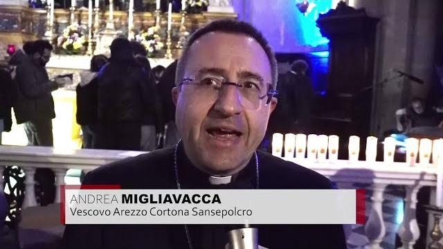 In marcia dal Saione al Duomo, centinaia di giovani aprono i giorni della Madonna del Conforto - XYcDQ-OGyJs