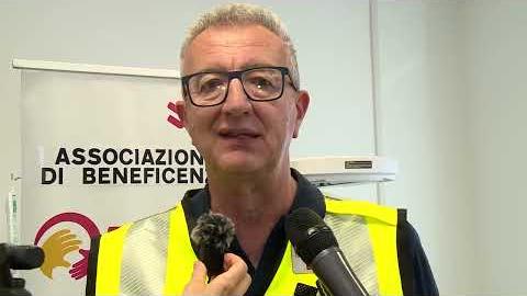 Un tablet per migliorare l'addestramento dei sanitari. Donato da PB73 alla centrale 118 di Arezzo - YW0gZr2uRfA