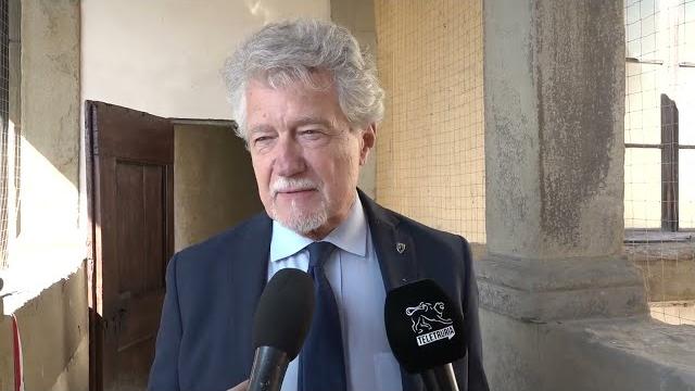 Ad Arezzo riaperto il piccolo corridoio vasariano. Ecco come sarà accessibile al pubblico - ZZHsBQmXh68