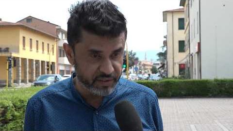 Rasel entra in consiglio. 