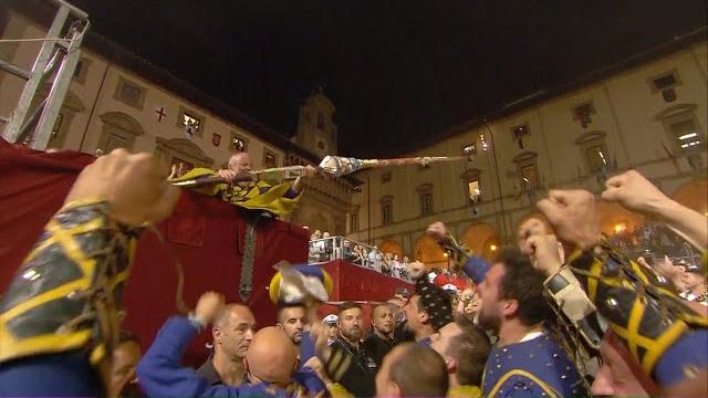 Un lungo spareggio e poi è festa giallo blu. Porta Santo Spirito trionfa e vince la 41° lancia - c6ietLhl3Kg