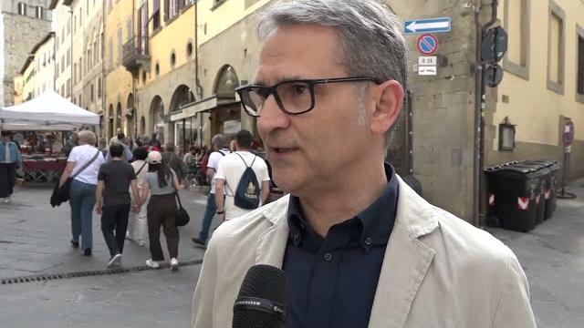 E' tornata la Fiera dell'Antiquariato. Oltre 230 espositori e i tanti turisti - eb7-2MSChN0