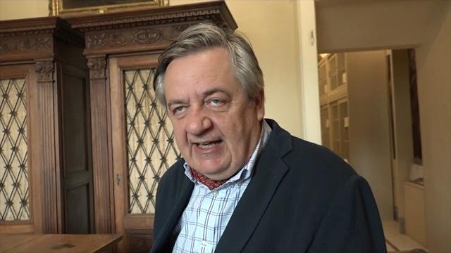 Al via il restauro della scalinata della terrazza della Fraternita in piazza Grande - kI_QIZ3Psi8