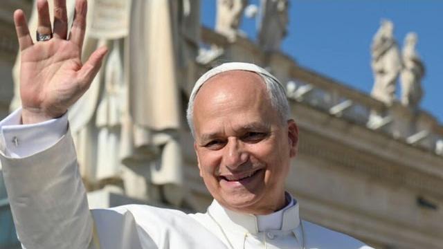 Gli infermieri di Arezzo da Papa Leone XIV. Sarà donata la scultura “La pace fa bene al cuore” - uilhfDPGHNc