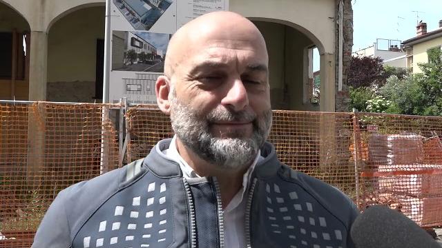 Via Filzi, Sacchetti: "se entro 24 ore la proprietà non svuoterà le vasche interverrà il comune" - vZJJV3VJwpo