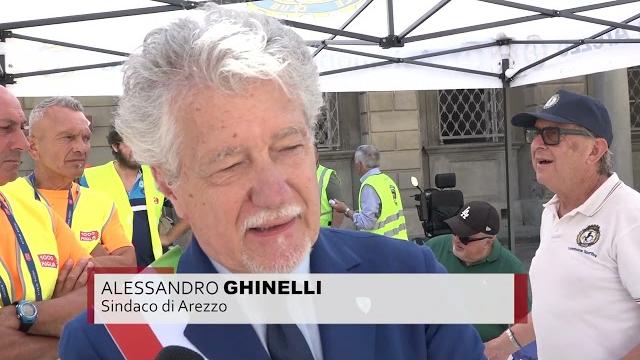 E' arrivata la 1000 Miglia, la corsa più bella del mondo ha attraversato la città di Arezzo - yYeXuTWUSRo