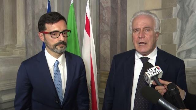 Sanità: Marco Torre firma e assume la direzione generale della Asl Toscana Sud Est - y_CJt0El6p8