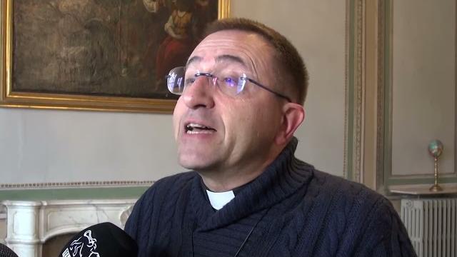 Il Vescovo di Arezzo in occasione della Pasqua: “si coltivi il desiderio di pace” - zaPtHTX63es