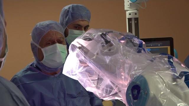Robotica in chirurgia: oggi primo intervento per protesi al ginocchio al C.C.T. di Arezzo