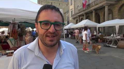 E' tornata la Fiera Antiquaria, Marcantoni: “in gran salute. 215 espositori e tanti turisti” - -VogXlntHgo