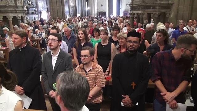 Arezzo ha celebrato il patrono San Donato, il Vescovo lancia un messaggio di speranza - -bqNOWSRkKM