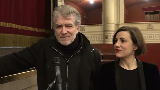 Gioele Dix a Cortona: "Buzzati grande scrittore, più di quello che già appare" - -kA_uyyGpP0