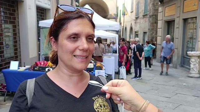 Monte San Savino, un successo il Mercato delle Pulci. Adesso al lavoro per la porchetta - 2dpDaOFJZPM