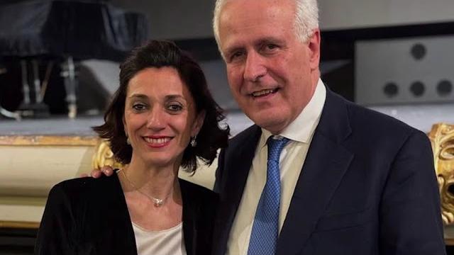 "Penelope che prende la valigia". il libro di Cristina Manetti presentato anche ad Arezzo - AI2mFhOOLYc