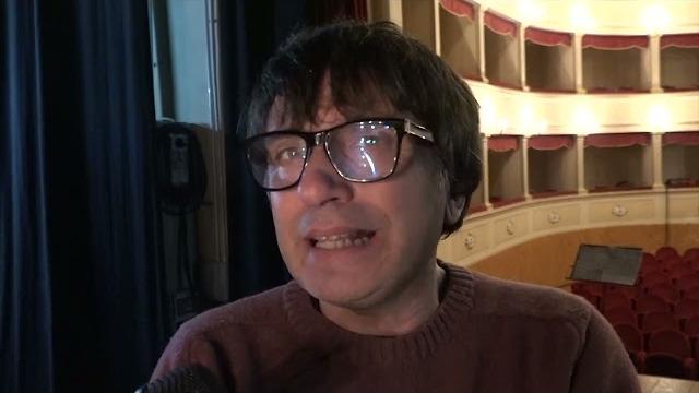 Al Teatro Verdi Ballantini con il suo omaggio a Petrolini - BNbR0QKlFrc