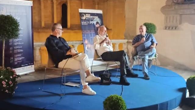 Al via il "Moonlight Festival", protagonista del salotto il calcio di Sabatini - HhNfkRdvL5s