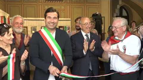 L'abito di Anita Garibaldi arriva in mostra ad Arezzo - LX8uwxly_Ys