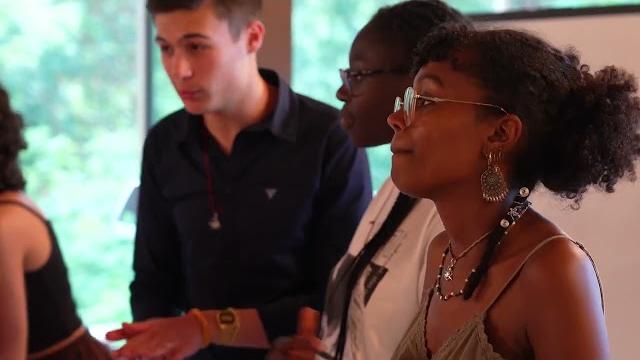 YouTopic 2024: tre giorni disarmanti per ritrovare la fiducia - Mx4Axfa_YZU