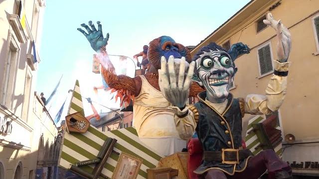 Al via la 485° edizione del Carnevale di Foiano della Chiana (Ar). I carri e la candidatura Unesco - RmK8iC3bugI