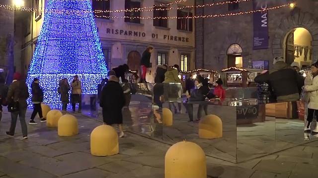 Cortona, un sacco di eventi sotto l’albero - UxjNSy0JMJQ