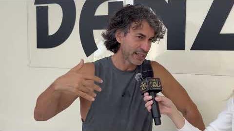 A lezione con Kledi il ballerino ospite de La Maison della Danza - VEpDHm6K2uk