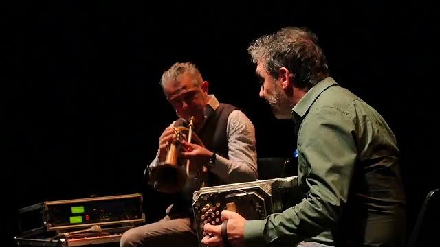 Concerto per l’autismo, sul palco del Teatro Petrarca Fresu e Di Bonaventura - bY5xCG1NmS0