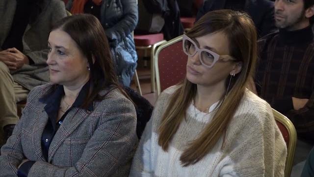 Cortona, conto alla rovescia per «Natale di Stelle»: oltre 50 appuntamenti e nuove attrazioni - gf2ydLGbALE