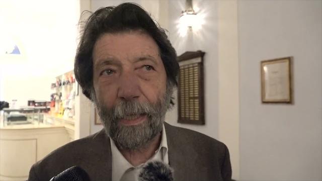 Massimo Cacciari protagonista al Teatro Petrarca: "Arezzo città dell’anima" - gy5TfRBhdeY