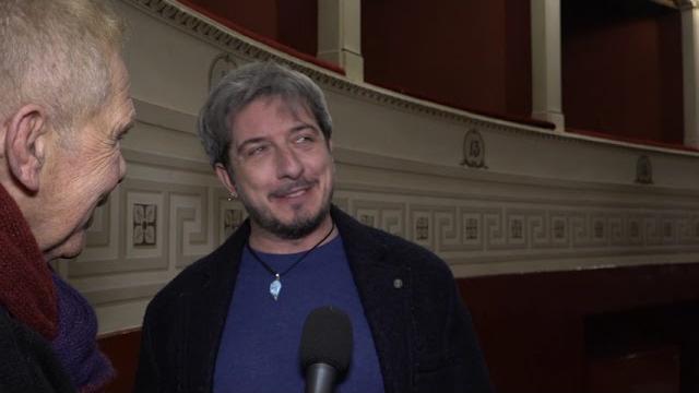 "Quasi amici", Massimo Ghini e Paolo Ruffini al Signorelli di Cortona - mcbolSzqWdU