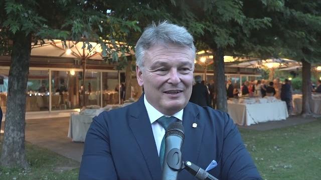 Il Rotary club Arezzo ha celebrato il “Passaggio del Collare” - rigTL12MV0U