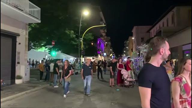 Notte di festa in via Vittorio Veneto con il debutto della Summer Night - ufEICV7EjyE