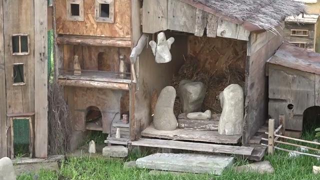 E' tornato il presepe di pietre e legno all'Orciolaia - uhhybclZC_0