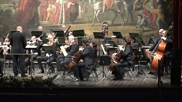 Concerto di Natale al teatro Petrarca - z3a6cmuWwg8