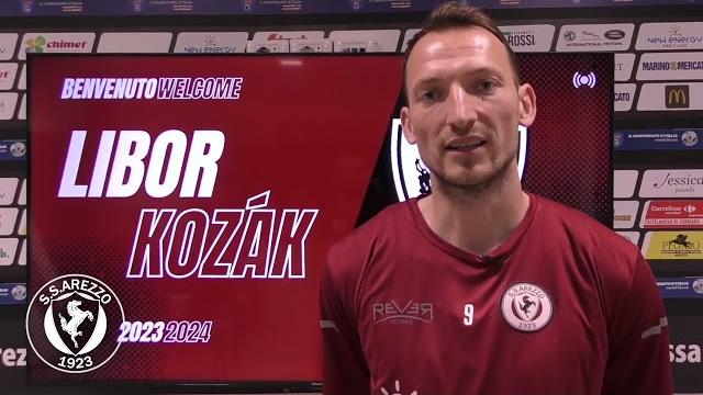 Ufficiale, Kozak in amaranto - -Eu2ibzv7S4