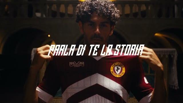 Ecco le nuove maglie dell'Arezzo - f6_HNvjJdx8