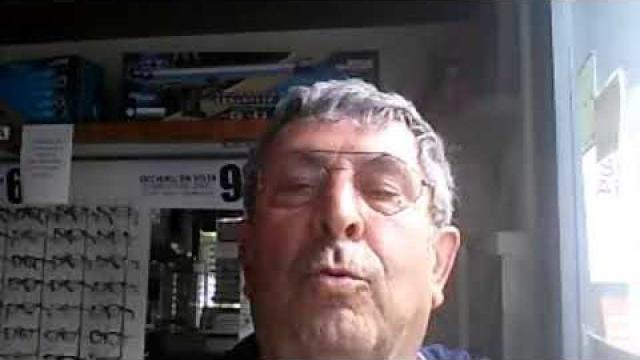 "Per vederci più chiaro". Il bel gesto di un piccolo costruttore edile - VsgPSDI0oqA